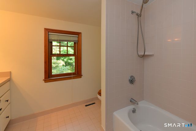 53 Holbrook Road, Seymour, CT 06483