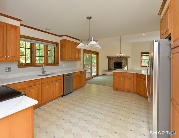 53 Holbrook Road, Seymour, CT 06483