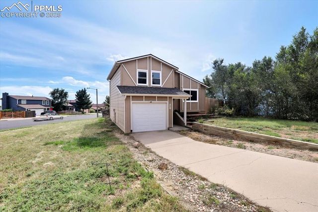 601 Autumn Place, Fountain, CO 80817