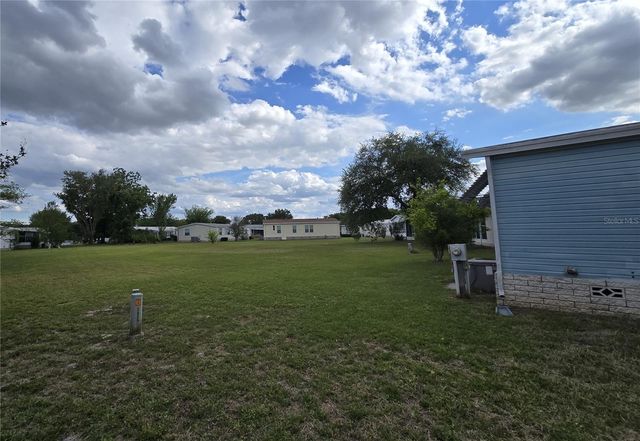 2691 LAKE GRASSMERE CIRCLE 904, Zellwood, FL 32798