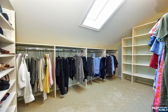 30 N Bayard Lane, Mahwah, NJ 07430