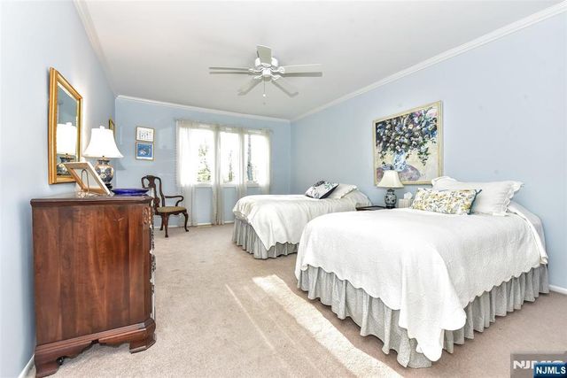 30 N Bayard Lane, Mahwah, NJ 07430