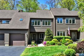 30 N Bayard Lane, Mahwah, NJ 07430