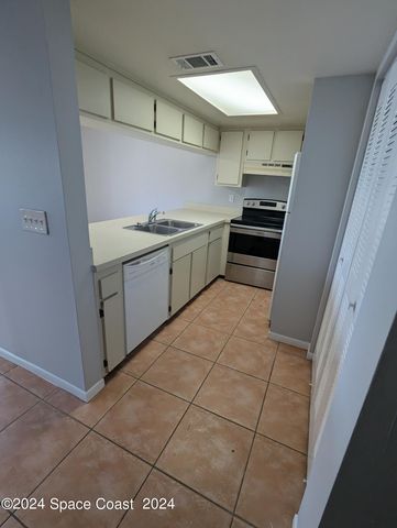 1051 Clearmont Street NE 202, Palm Bay, FL 32905