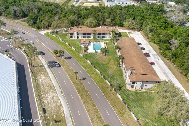 1051 Clearmont Street NE 202, Palm Bay, FL 32905