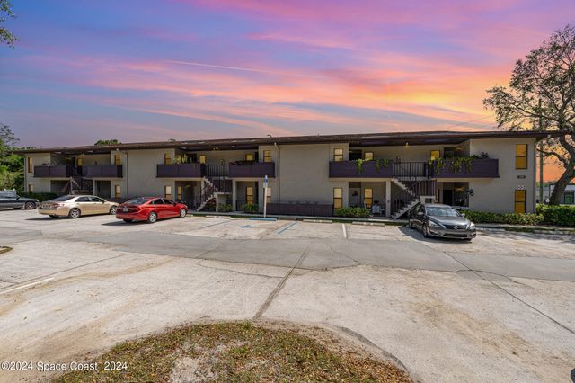 1051 Clearmont Street NE 202, Palm Bay, FL 32905