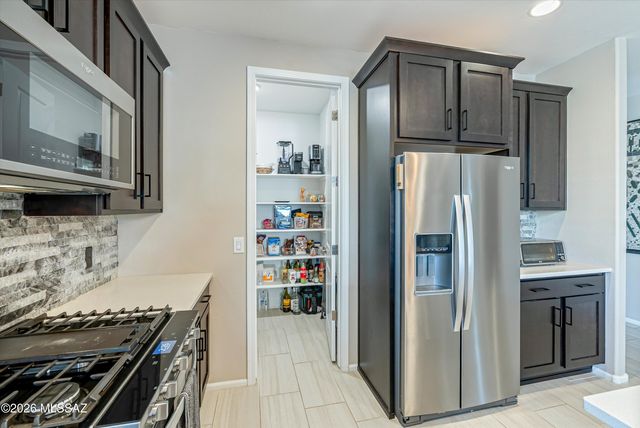 9753 E Copper Glance Trail, Tucson, AZ 85730