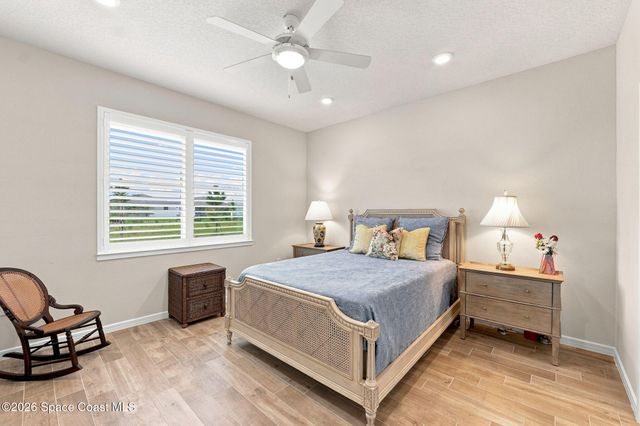 8833 Nixie Avenue SW, Melbourne, FL 32940