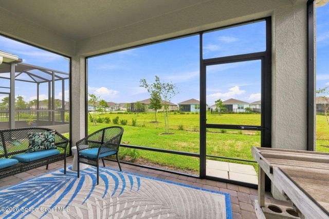 8833 Nixie Avenue SW, Melbourne, FL 32940
