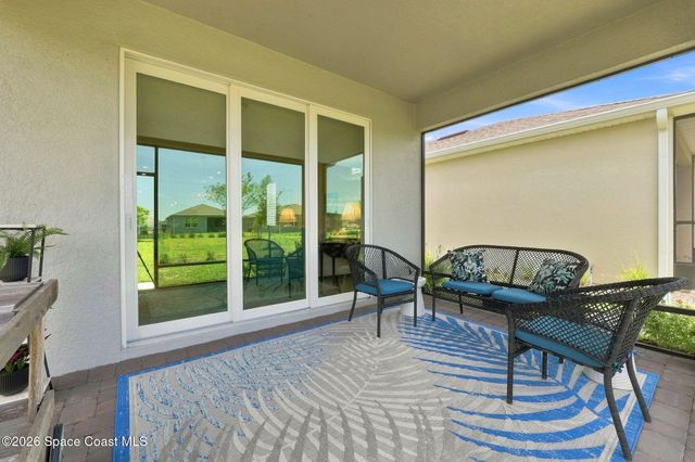 8833 Nixie Avenue SW, Melbourne, FL 32940