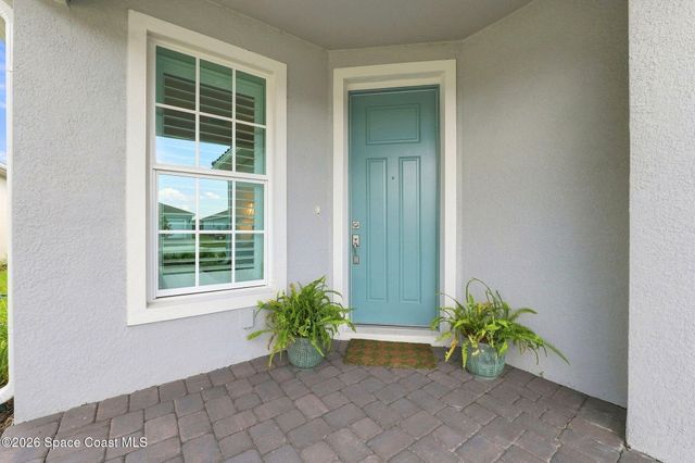 8833 Nixie Avenue SW, Melbourne, FL 32940