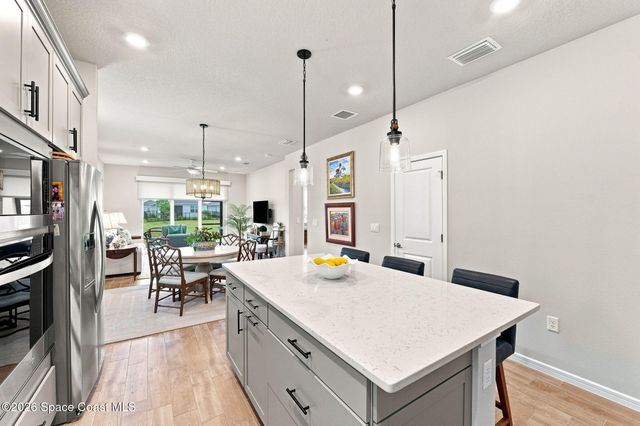 8833 Nixie Avenue SW, Melbourne, FL 32940