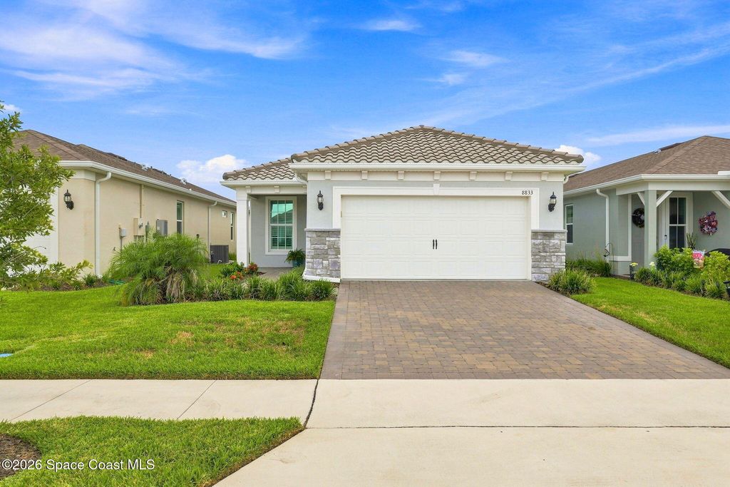 8833 Nixie Avenue SW, Melbourne, FL 32940
