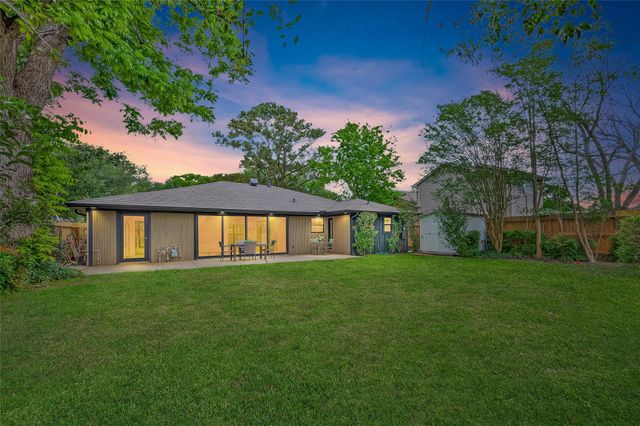 6003 Benning Drive, Houston, TX 77096