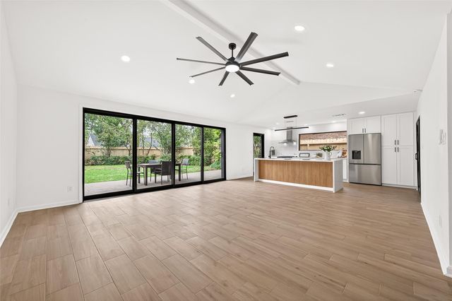 6003 Benning Drive, Houston, TX 77096