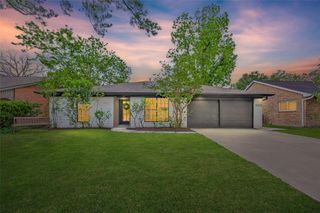 6003 Benning Drive, Houston, TX 77096