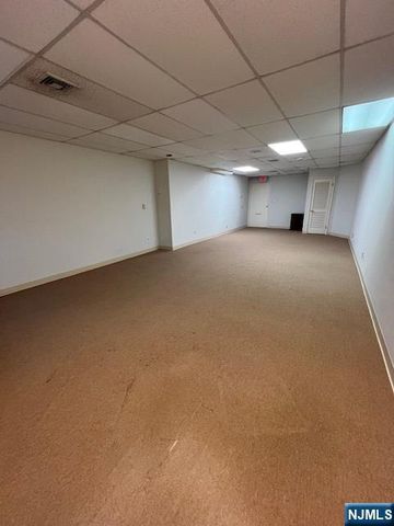 10 Jay Street, Tenafly, NJ 07670