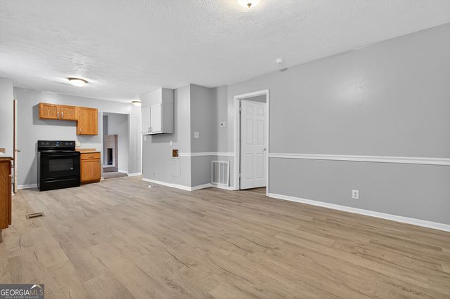 1154 Davis Circle, Macon, GA 31211