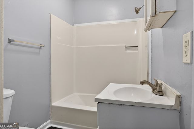 1154 Davis Circle, Macon, GA 31211