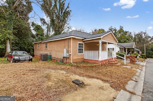 1154 Davis Circle, Macon, GA 31211