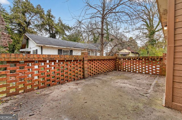 1154 Davis Circle, Macon, GA 31211