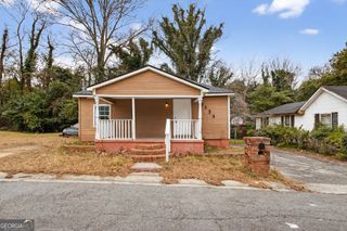 1154 Davis Circle, Macon, GA 31211