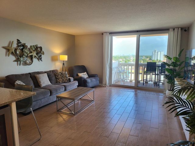 801 S Ocean Drive 805, Hollywood, FL 33019