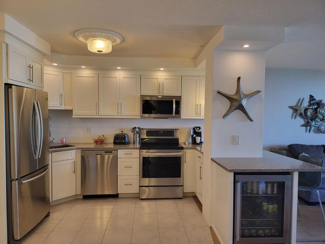 801 S Ocean Drive 805, Hollywood, FL 33019