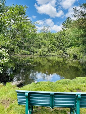 91 Rosewood Dr 91, Stoughton, MA 02072