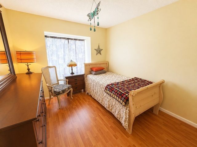 91 Rosewood Dr 91, Stoughton, MA 02072