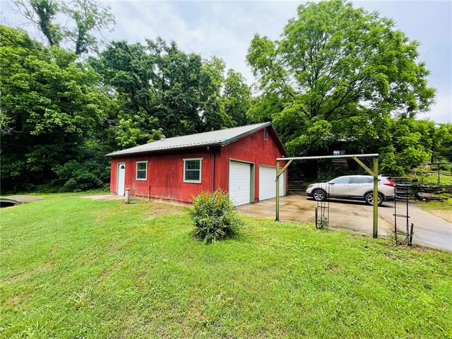 2958 CR 560, Berryville, AR 72616