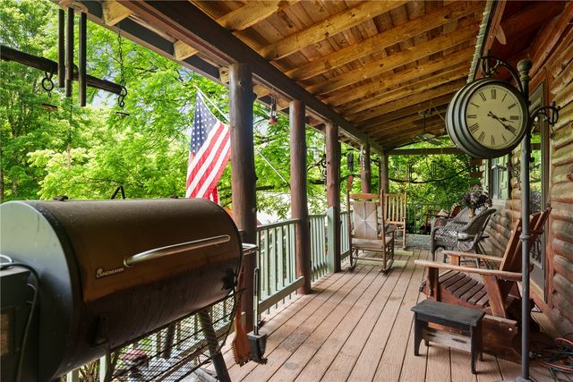 2958 CR 560, Berryville, AR 72616