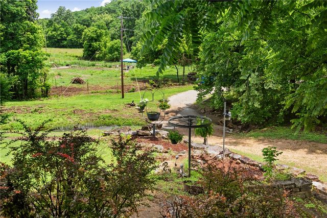 2958 CR 560, Berryville, AR 72616