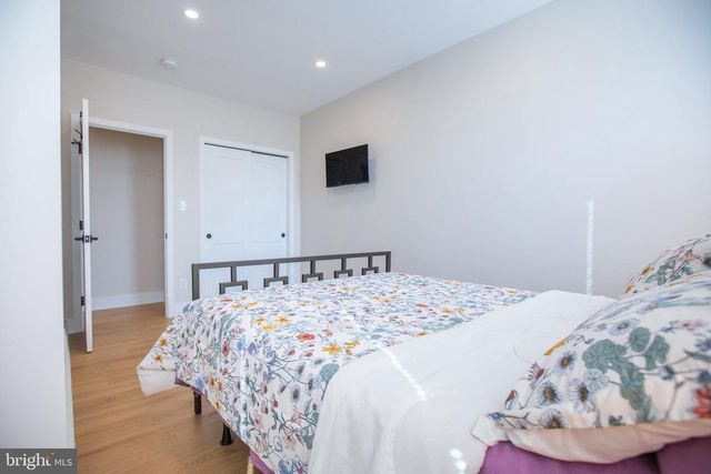 2351 E HAGERT ST, Philadelphia, PA 19125