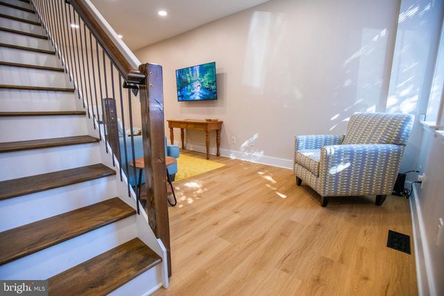 2351 E HAGERT ST, Philadelphia, PA 19125