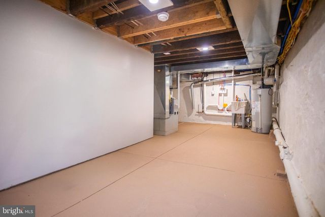 2351 E HAGERT ST, Philadelphia, PA 19125