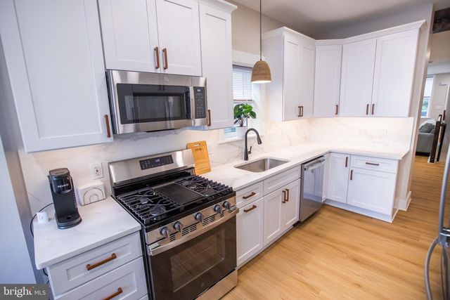 2351 E HAGERT ST, Philadelphia, PA 19125