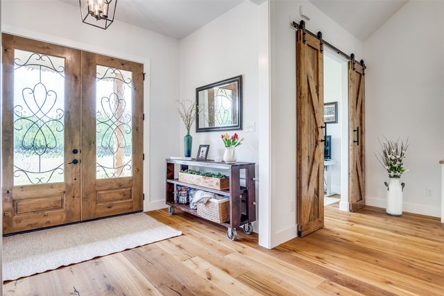 6860 County Road 302, Grandview, TX 76050