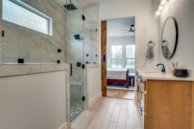 6860 County Road 302, Grandview, TX 76050