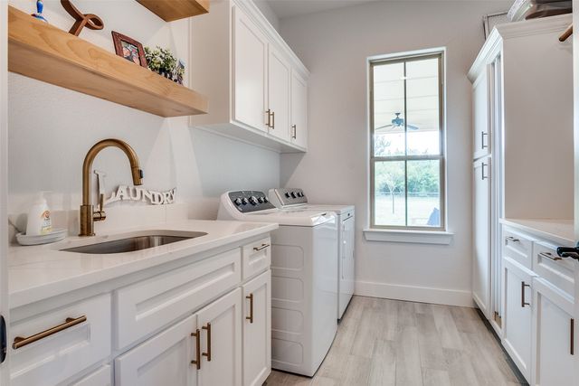 6860 County Road 302, Grandview, TX 76050