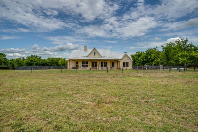 6860 County Road 302, Grandview, TX 76050