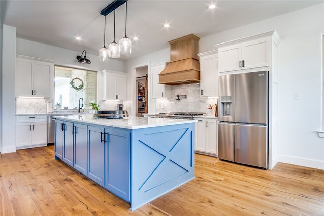 6860 County Road 302, Grandview, TX 76050