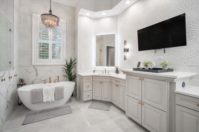 11441 HAMMOCK OAKS COURT, Lithia, FL 33547