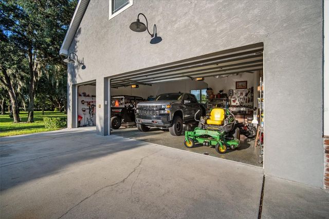 11441 HAMMOCK OAKS COURT, Lithia, FL 33547