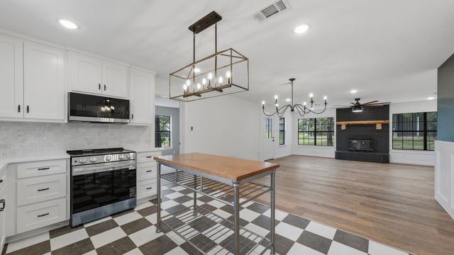 109 Aslan Road, Poolville, TX 76487