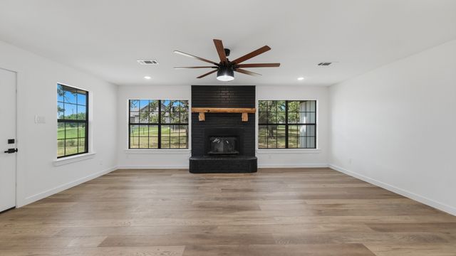 109 Aslan Road, Poolville, TX 76487