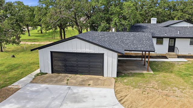 109 Aslan Road, Poolville, TX 76487