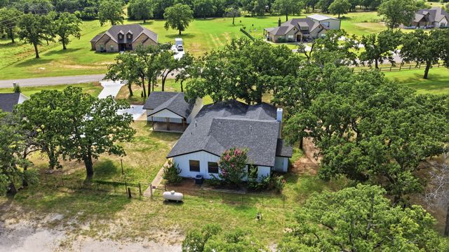 109 Aslan Road, Poolville, TX 76487