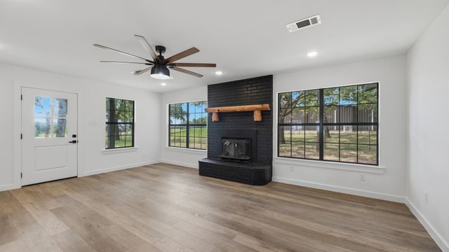 109 Aslan Road, Poolville, TX 76487