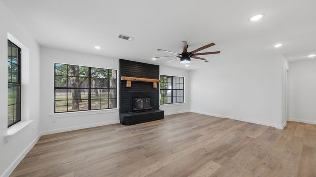109 Aslan Road, Poolville, TX 76487